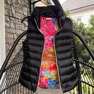 LILY PULITZER BLACK QUILTED VEST WITH SILKY LINING